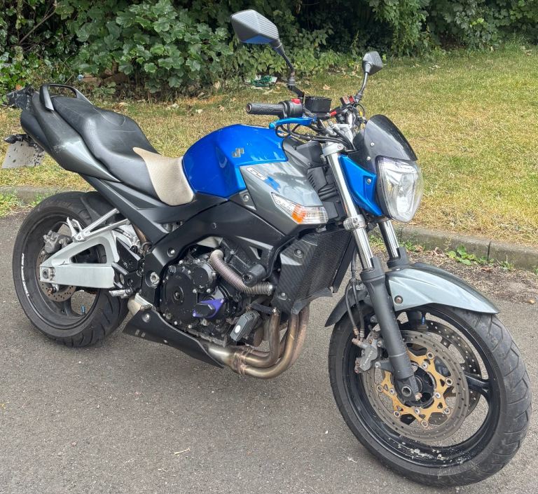 Suzuki gsr 600