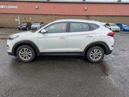 2017 Hyundai Tucson 1.6 GDI Drive se  mot 02/03/27/  73459 miles  nice car in and out