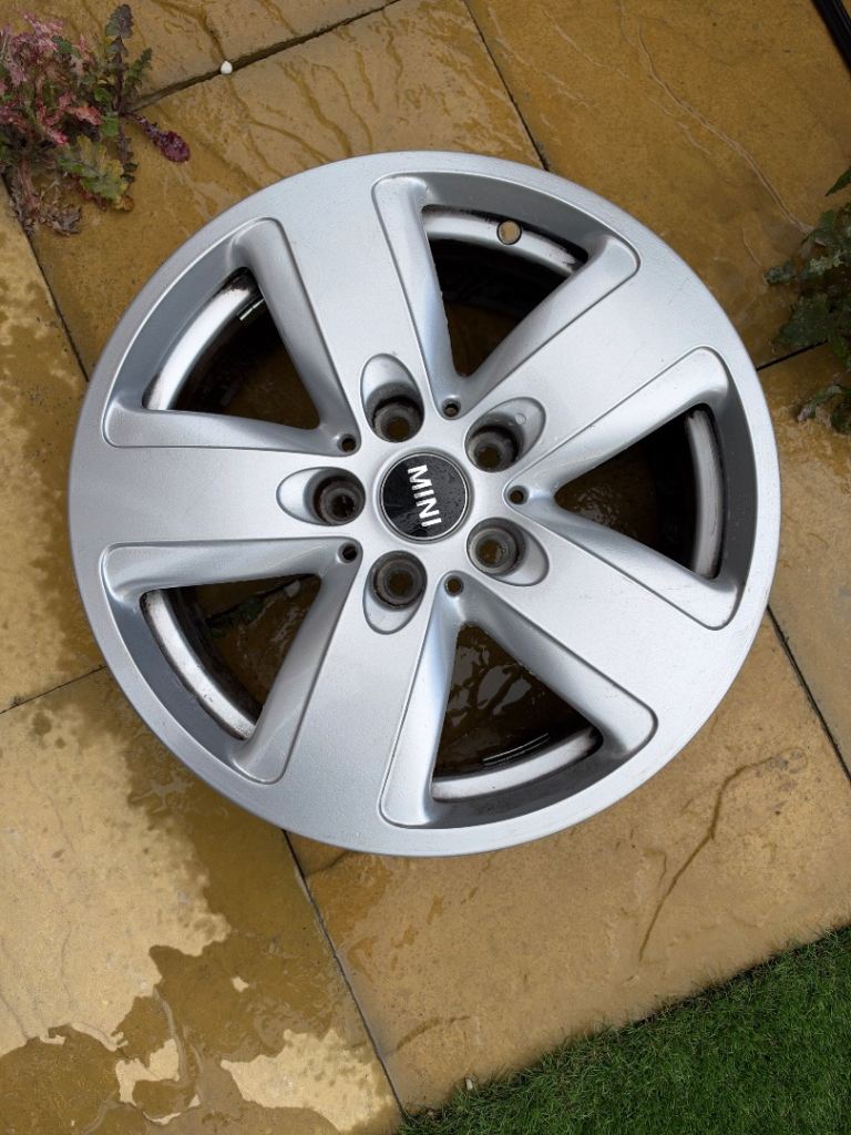 Genuine Mini Countryman 16 inch alloy wheels