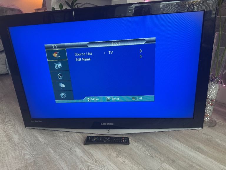 40 inch Samsung tv fully working with remote 