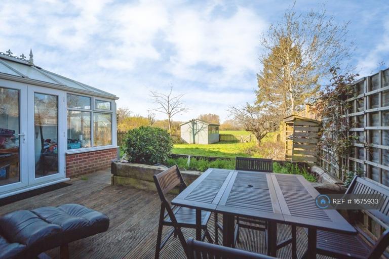 5 bedroom house in Leighton Close, Tunbridge Wells, TN4 (5 bed) (#1675933)