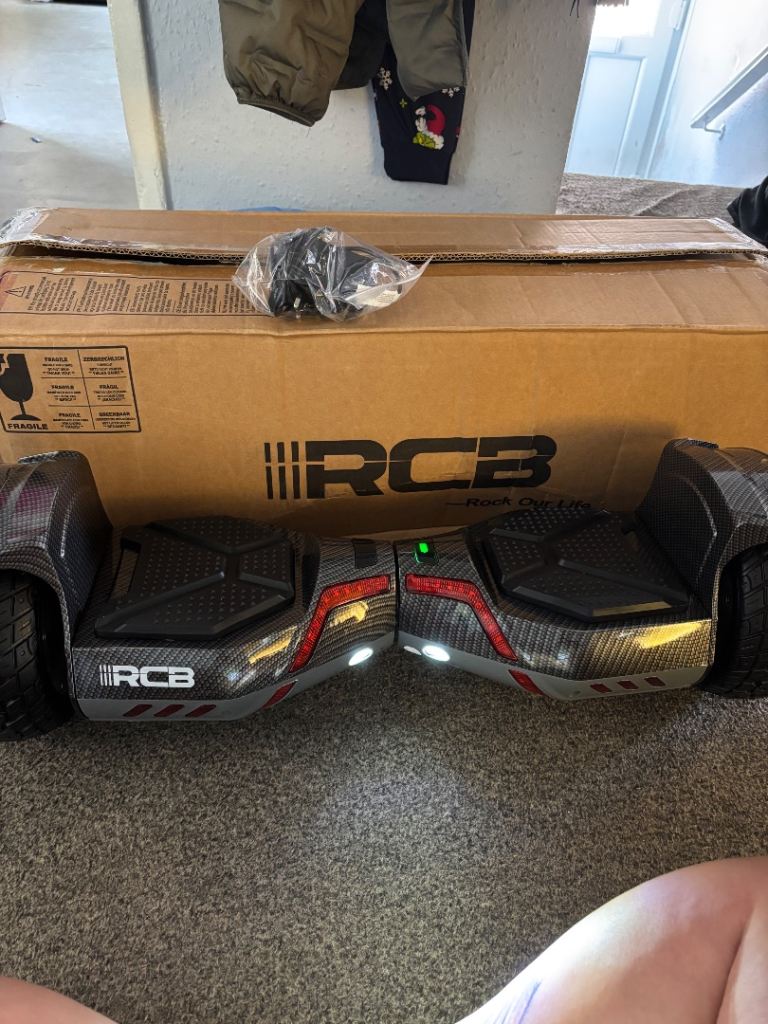 RCB Hoverboard RH3 – Carbon Fibre Look,As New