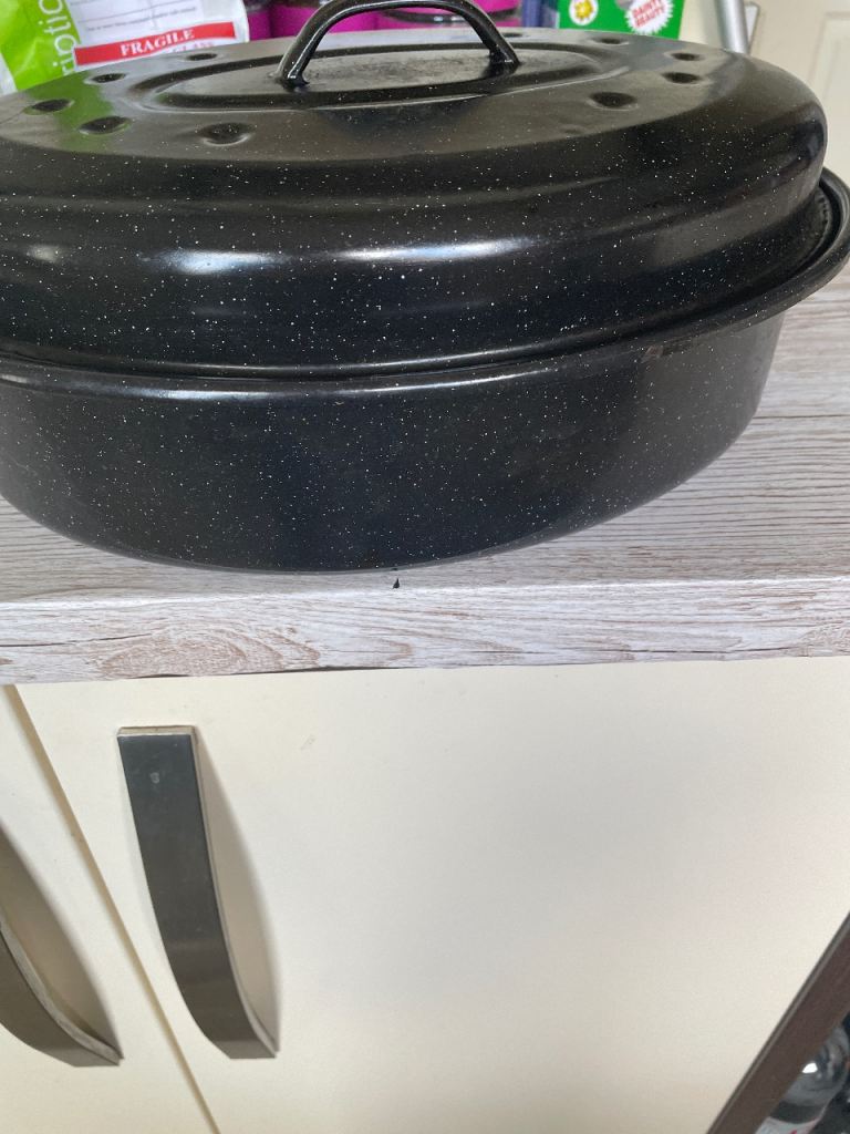 Baking tin