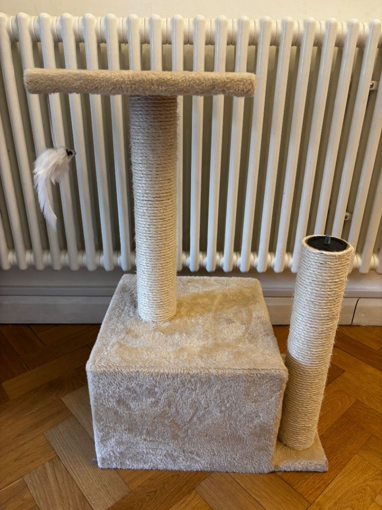 Small White Cat Tree