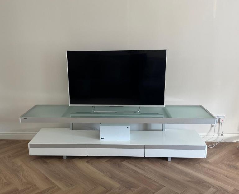 Dwell TV Unit