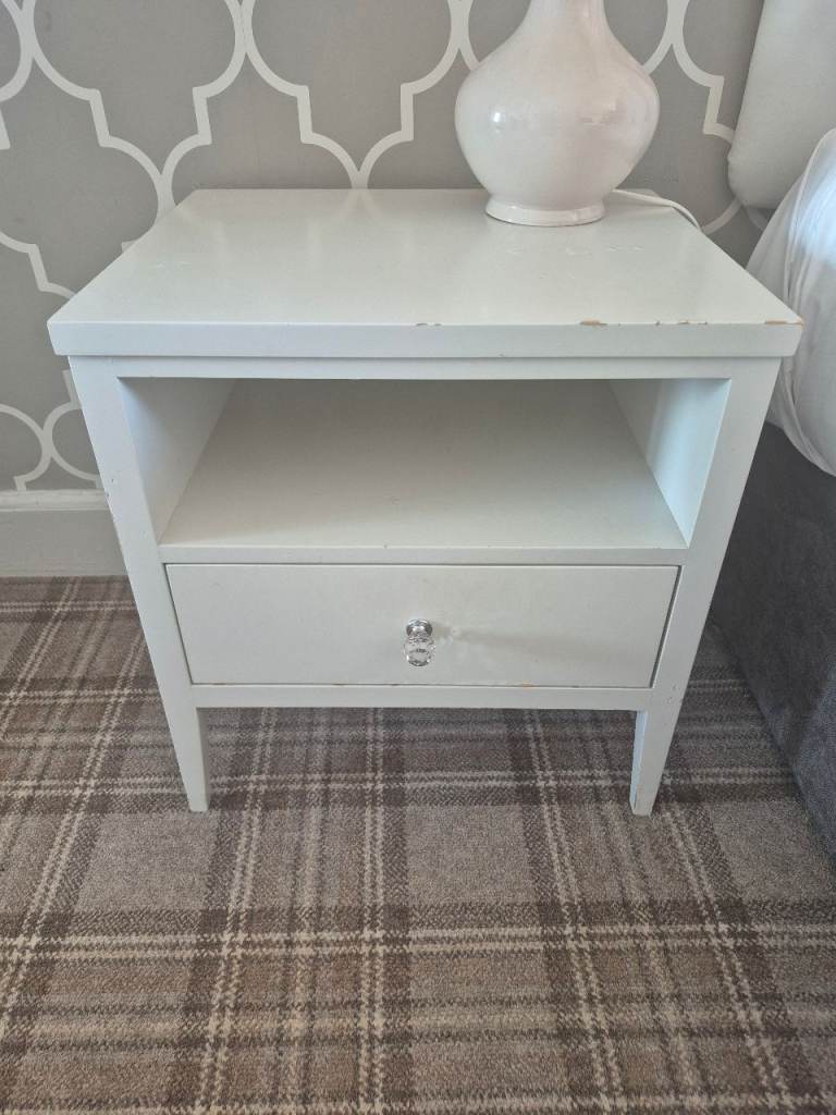 Bedroom furniture Set - Dressing Table and Bedside Tables