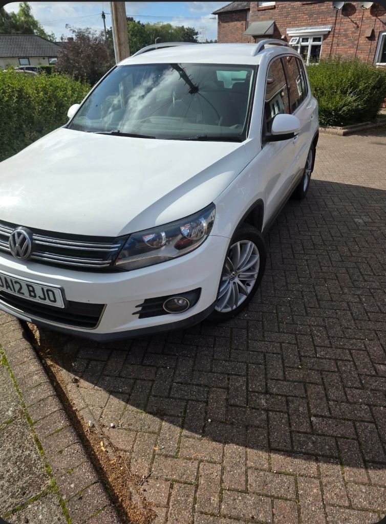 Volkswagen, TIGUAN, Estate, 2012, Manual, 1968 (cc), 5 doors