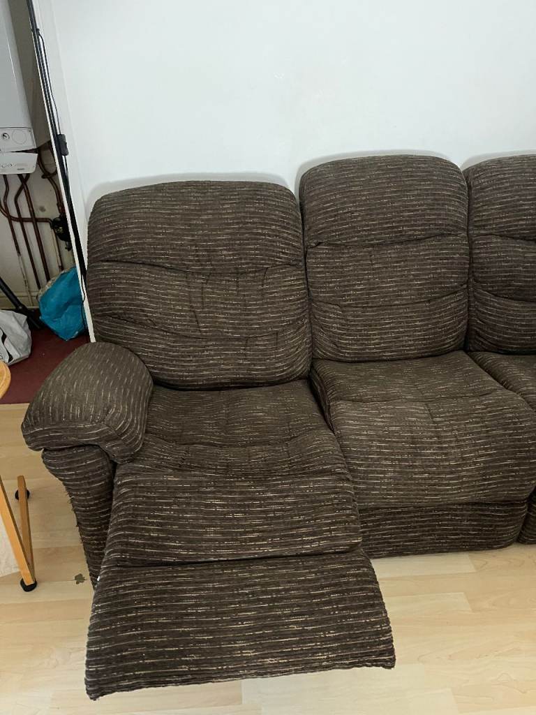 Three seater recliner sofa
