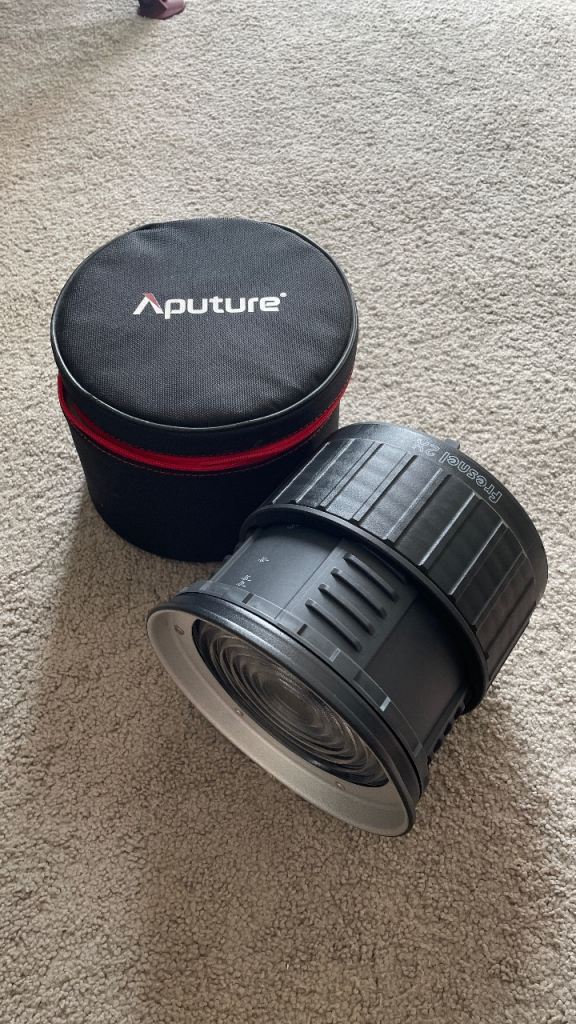 Aputure Fresnel 2X Bowens Mount Fresnel Lens