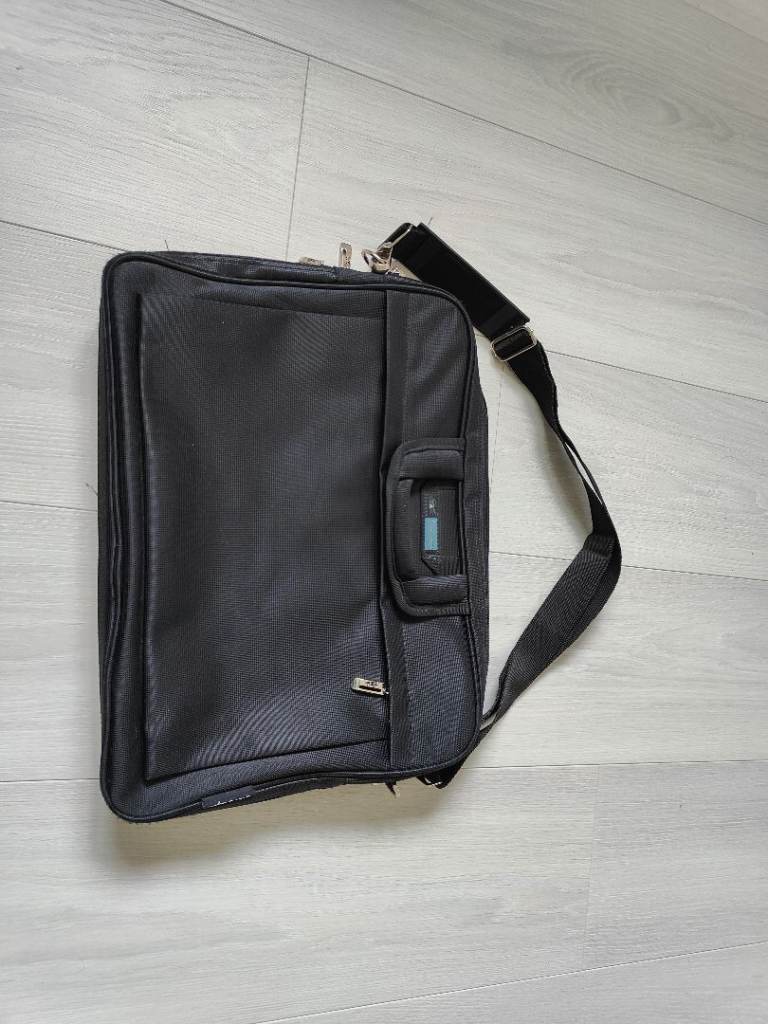 Used 15 inches laptop bag 