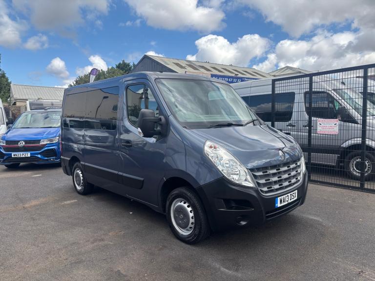 2013 Renault Master SL30dCi 125 Low Roof 6 Seater Combi Quickshift6 Minibus Diesel Automatic