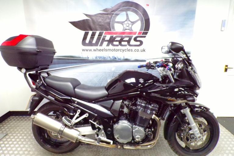 2006 SUZUKI GSF 1200S BANDIT 1200S WITH A TOP BOX