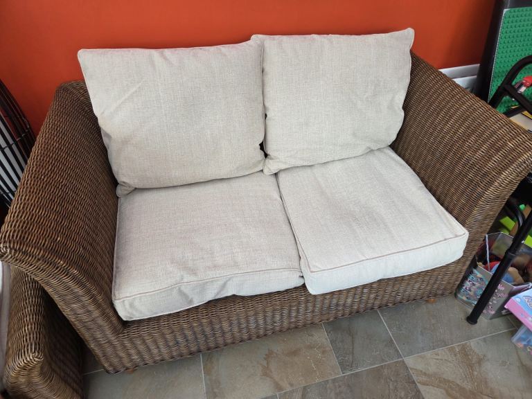 Like new Conservatory Furniture 