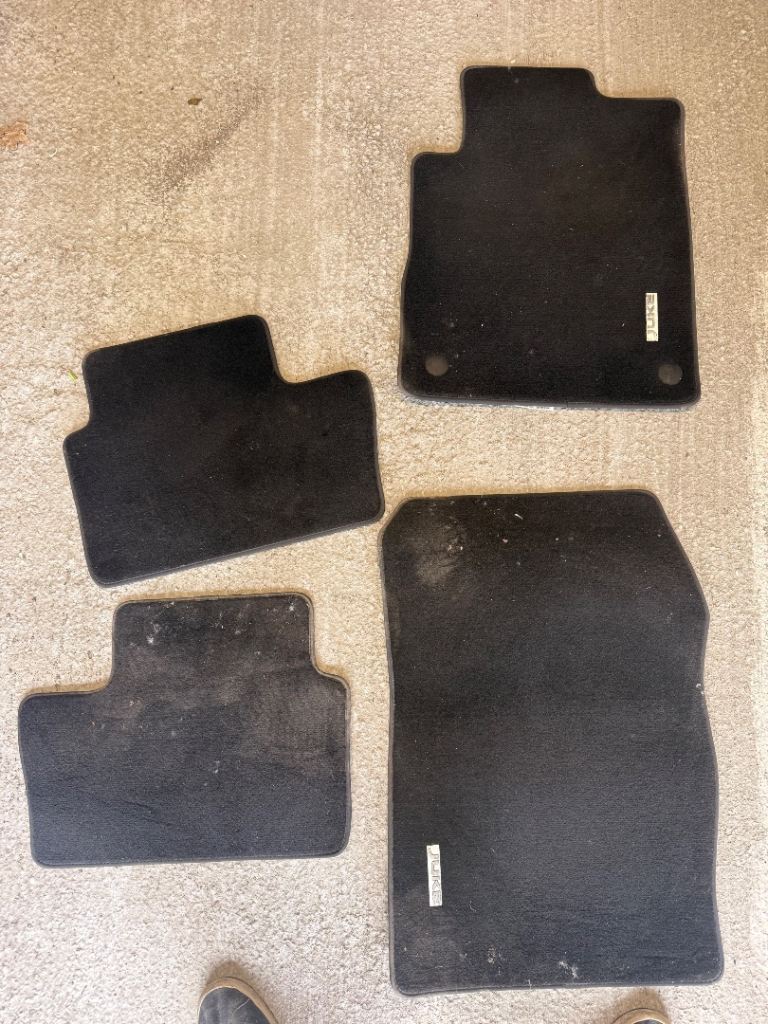 Nissan juke premium car mats 