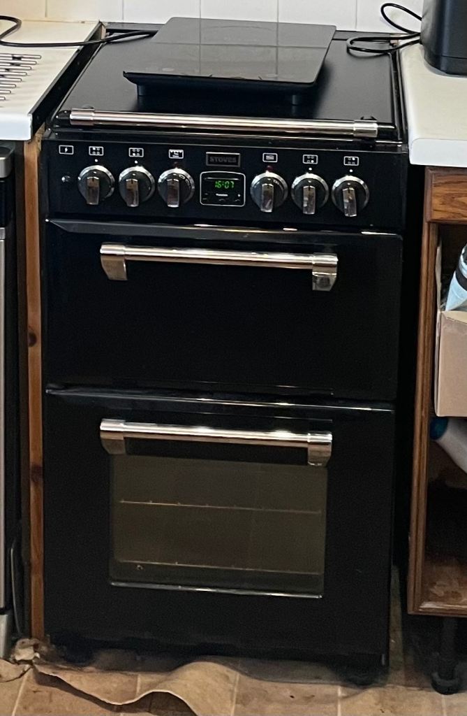 Stoves 55cm freestanding duel fuel 