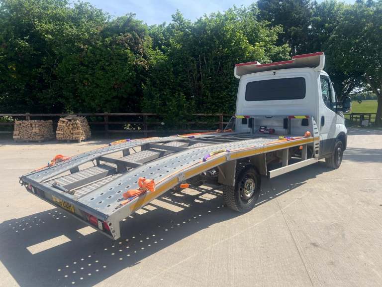 IVECO DAILY 2.3 TD 11V 35S 3000 2016