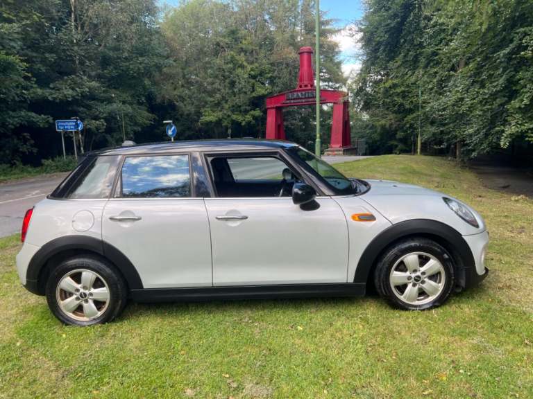 MINI HATCH 1.5 5-Door Hatch Cooper D Silver Manual Diesel 2017