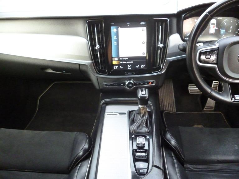 2020 Volvo V90 2.0 D4 R-Design Plus Auto Euro 6 (s/s) 5dr ESTATE Diesel Automatic