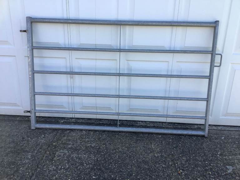 FIELD GATE 6FT X 3FT 9" GALVANIZED STEEL GATE, NEW OLD STOCK