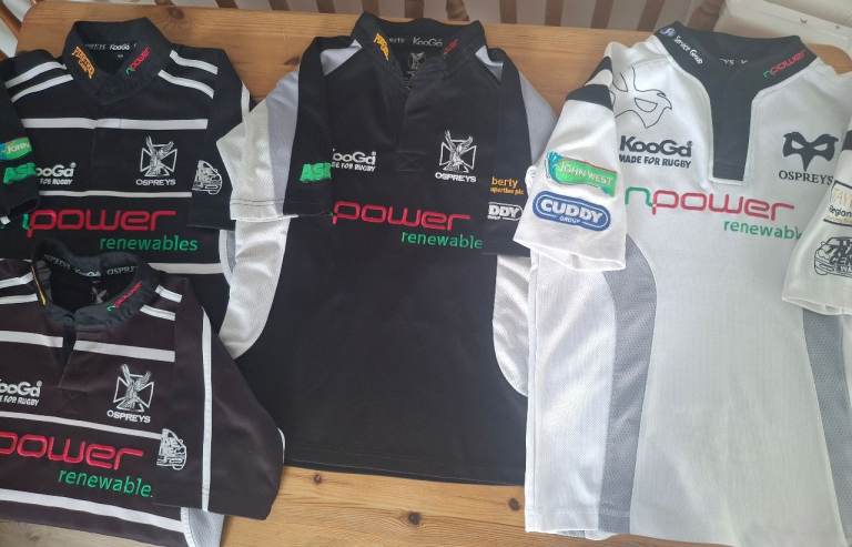 4 x Youth Osprey Rugby Shirts in excellent clean condition