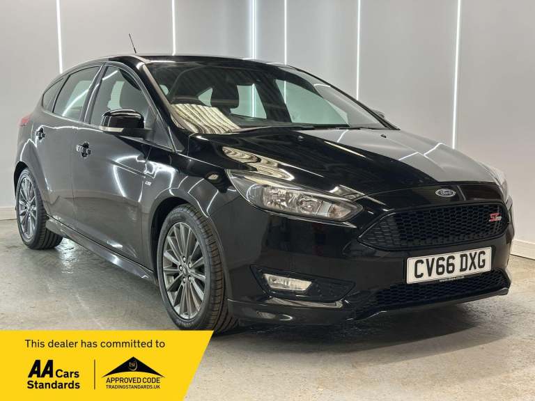 2016 Ford Focus 1.5 TDCi ST-Line Hatchback 5dr Diesel Manual Euro 6 (s/s) (120 ps) HATCHBACK Dies...