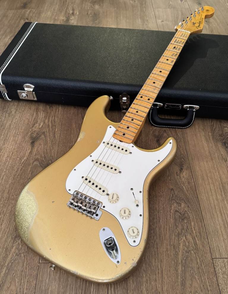 Fender Stratocaster Custom Shop LTD ’64 Relic Aztec Gold over Gold Sparkle - Trades