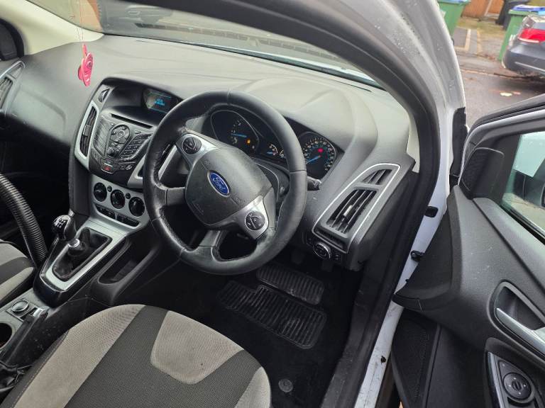 Ford, FOCUS, Hatchback, 2014, Manual, 1560 (cc), 5 doors