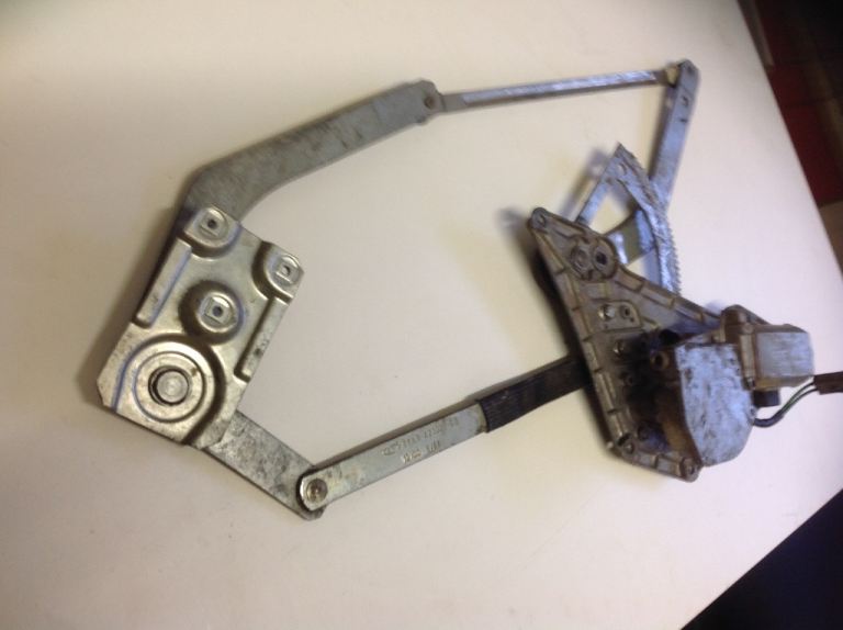 Ford Escort window regulator 
