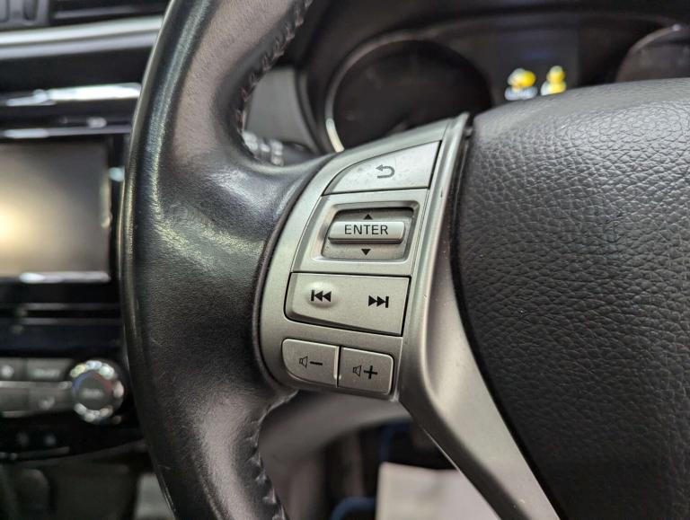 2015 Nissan Qashqai 1.5 Qashqai N-Tec+ dCi 5dr SUV Diesel Manual