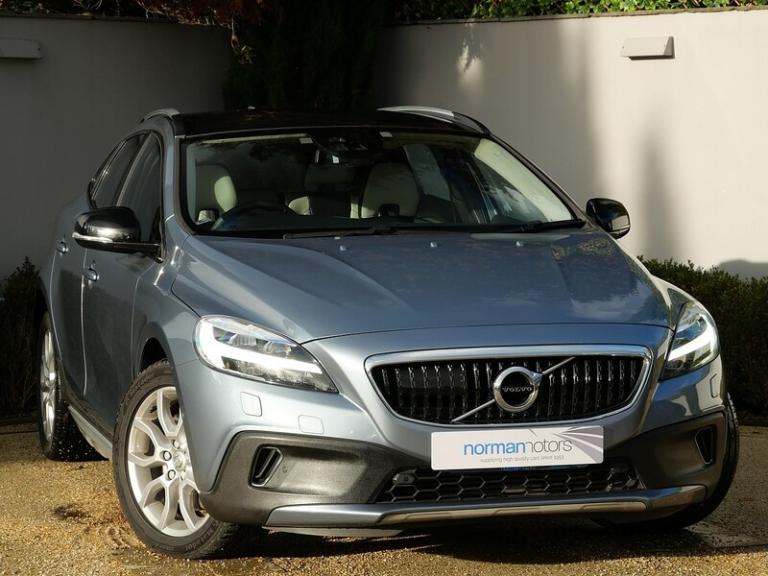2016 Volvo V40 Cross Country 2.0 T5 Pro Hatchback 5dr Petrol Auto AWD Euro 6 (s/s) (245 ps) Hatch...