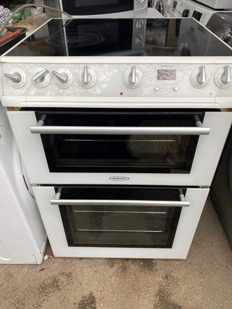 White Electric Cooker with Ceramic Hob and Double Oven