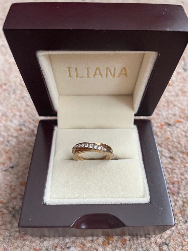 9ct gold diamond ring