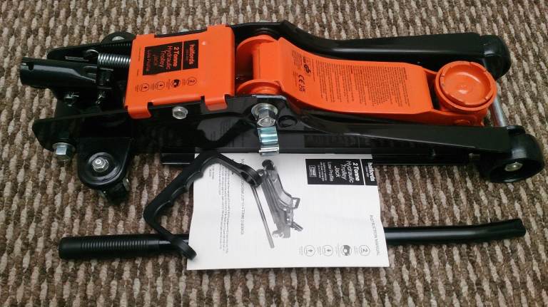 Halfords 2 Tonne Hydraulic Trolley Jack (Low Profile)