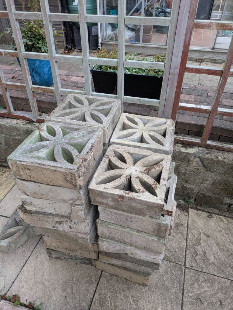 Decorative Leaf Wall Blocks