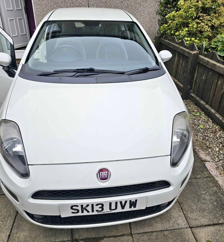 Fiat, PUNTO, Hatchback, 2013, Manual, 1242 (cc), 3 doors