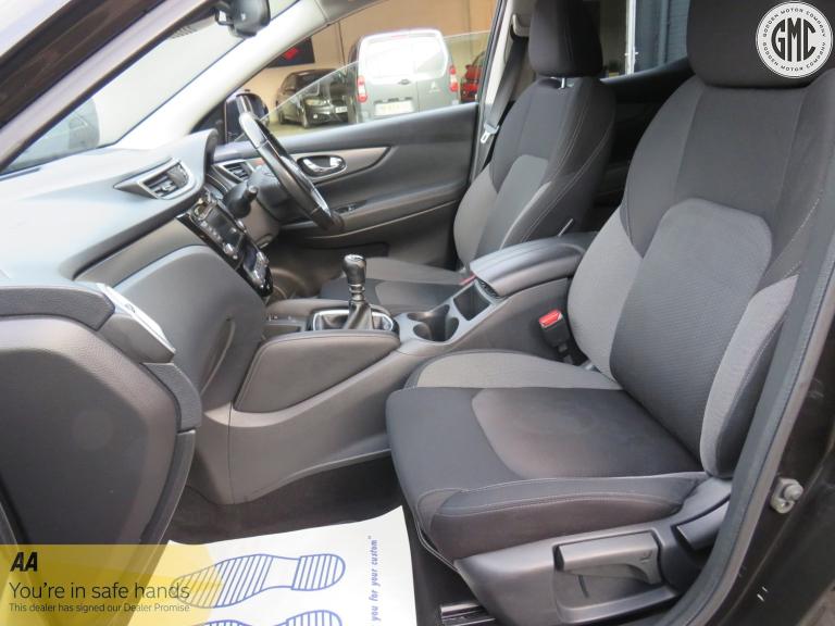 NISSAN QASHQAI 1.5 dCi N-Connecta Full Service History, Satnav 2019