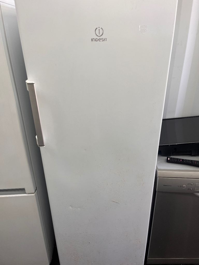 Indesit Freestanding Fridge – White, Good Condition