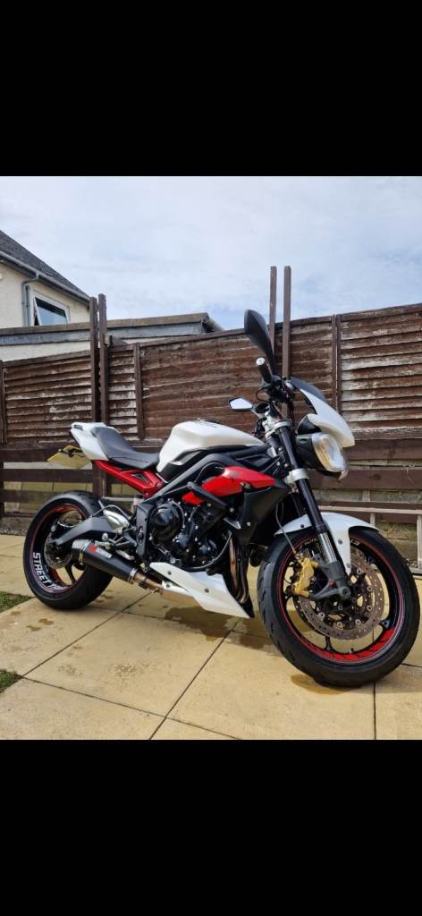 2016 triumph street tripple 675 R