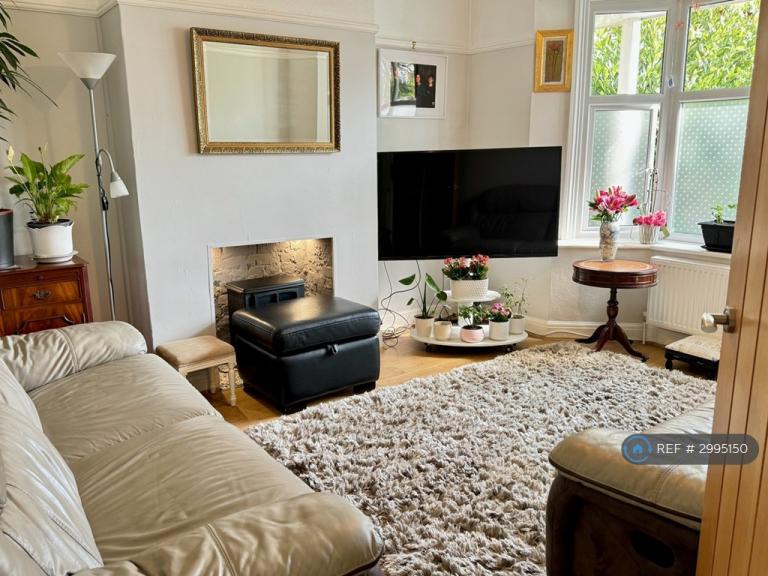 4 bedroom house in Shandon Road, Worthing, BN14 (4 bed) (#2995150)