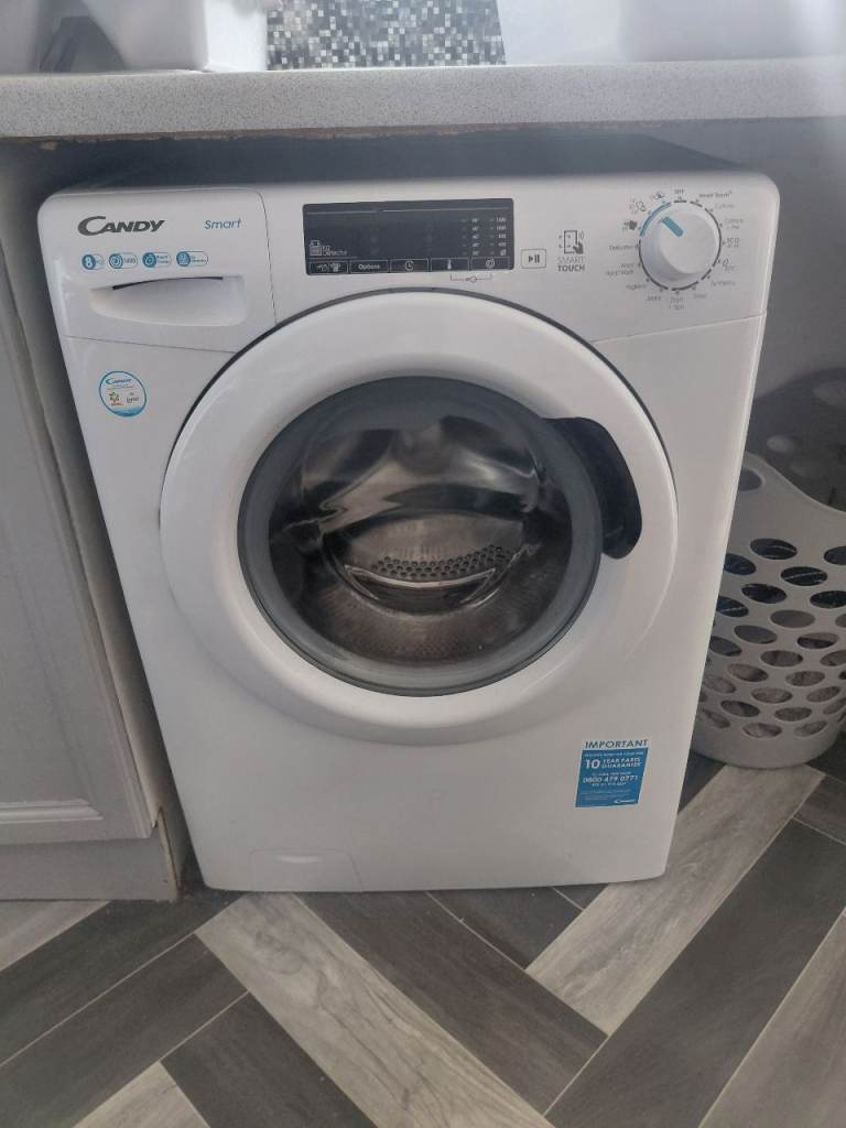 Candy Smart Washing Machine – White, Good Condition