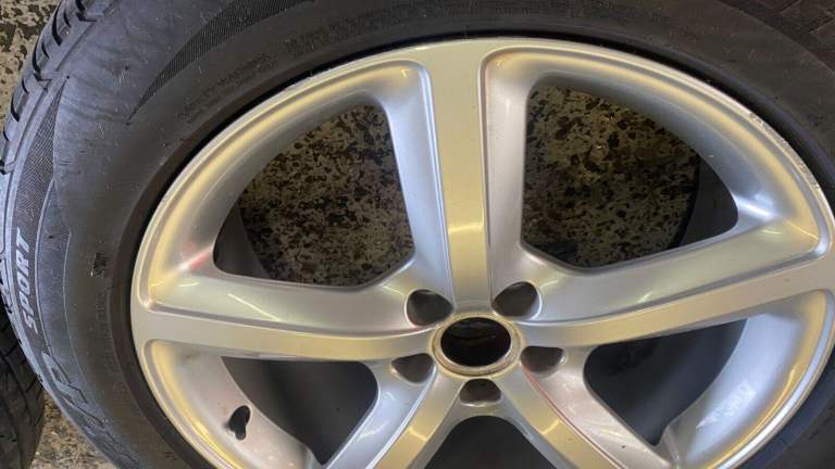 GENUINE AUDI 19" ALLOY WHEELS WITH BRIDGESTONE DUELLER TYRES 8R0601025L