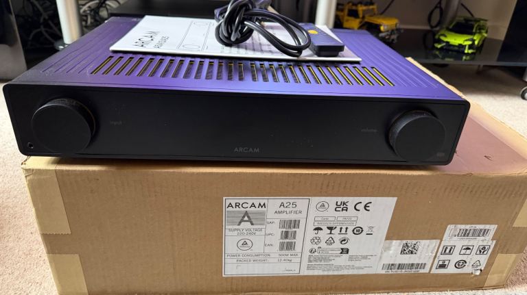Arcam A25 Radia Integrated Amplifier – Black, As Good As New