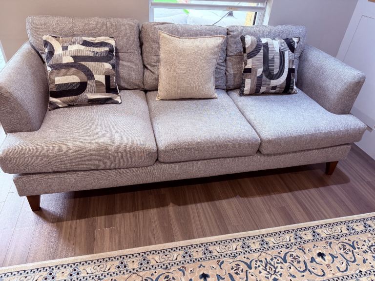 2 high quality 3 seater sofas 