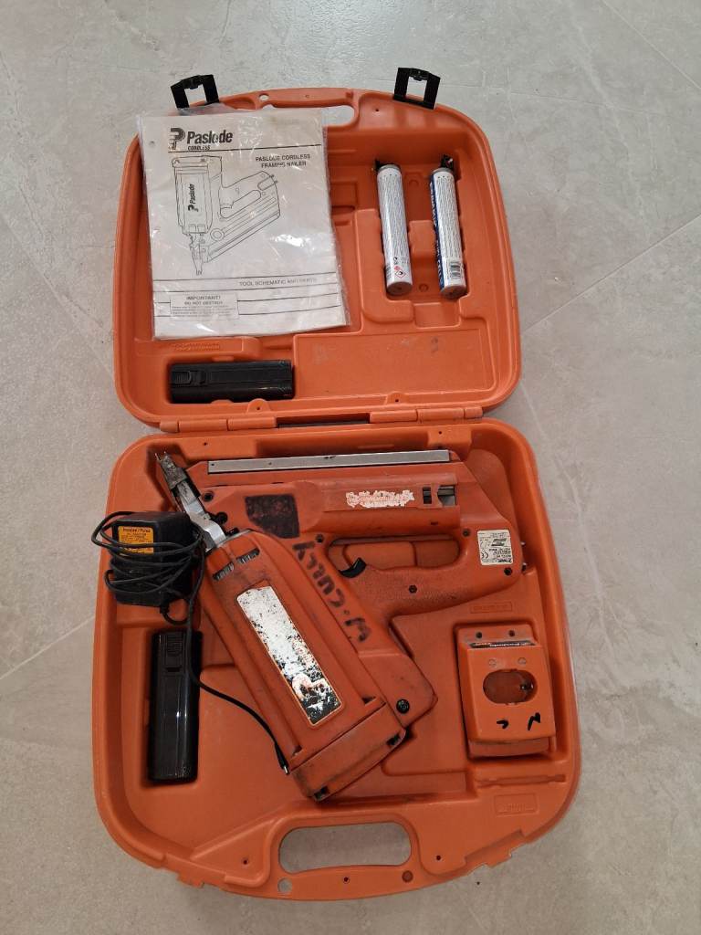 Paslode im350 1st fix nail gun