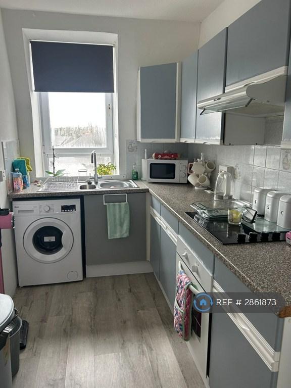 2 bedroom flat in High Street, Fraserburgh, AB43 (2 bed) (#2861873)