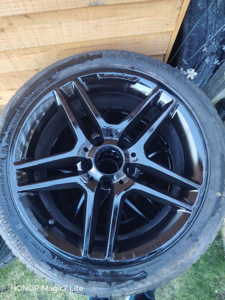 Alloy wheels 