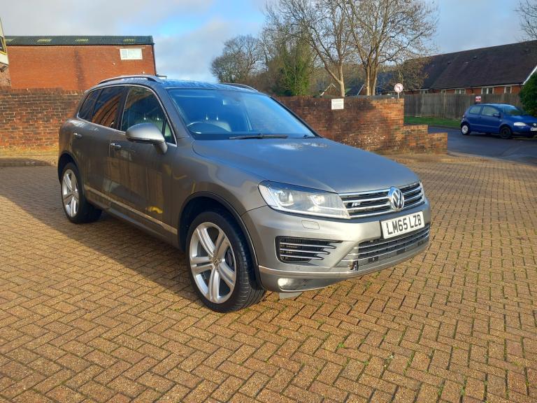 2015 Volkswagen Touareg 3.0 TDI V6 BlueMotion Tech R-Line SUV 5dr Diesel