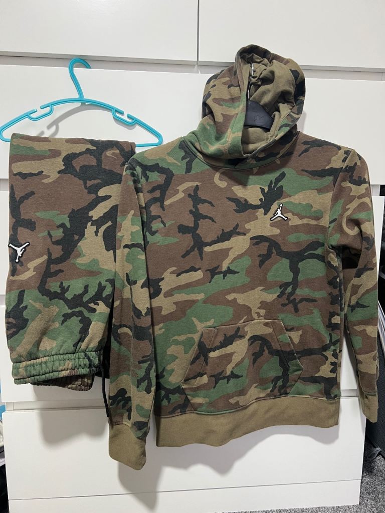 Michael Jordan tracksuit