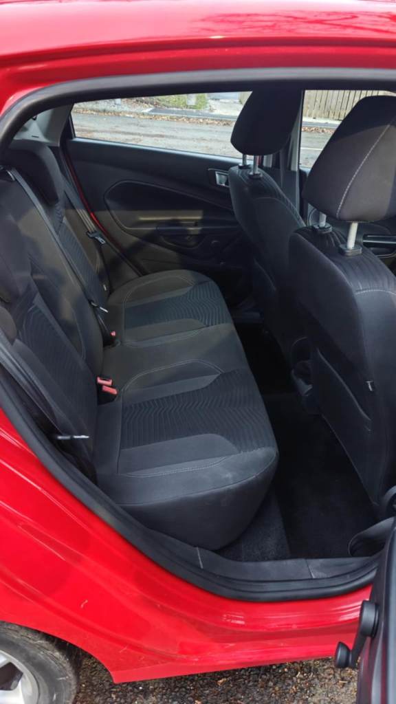 Ford, FIESTA, Hatchback, 2015, Manual, 1241 (cc), 5 doors