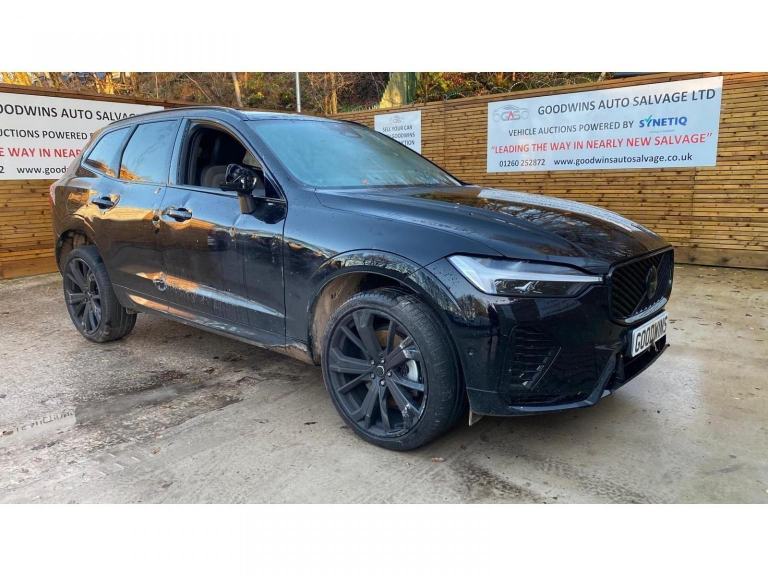 2025 VOLVO XC60 B5 PLUS BLACK EDITION AWD HYBRID ACCIDENT DAMAGED REPAIRABLE